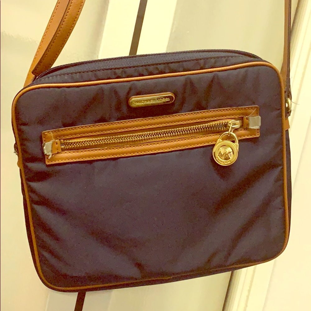 MK Purse! On your dark days ☺️